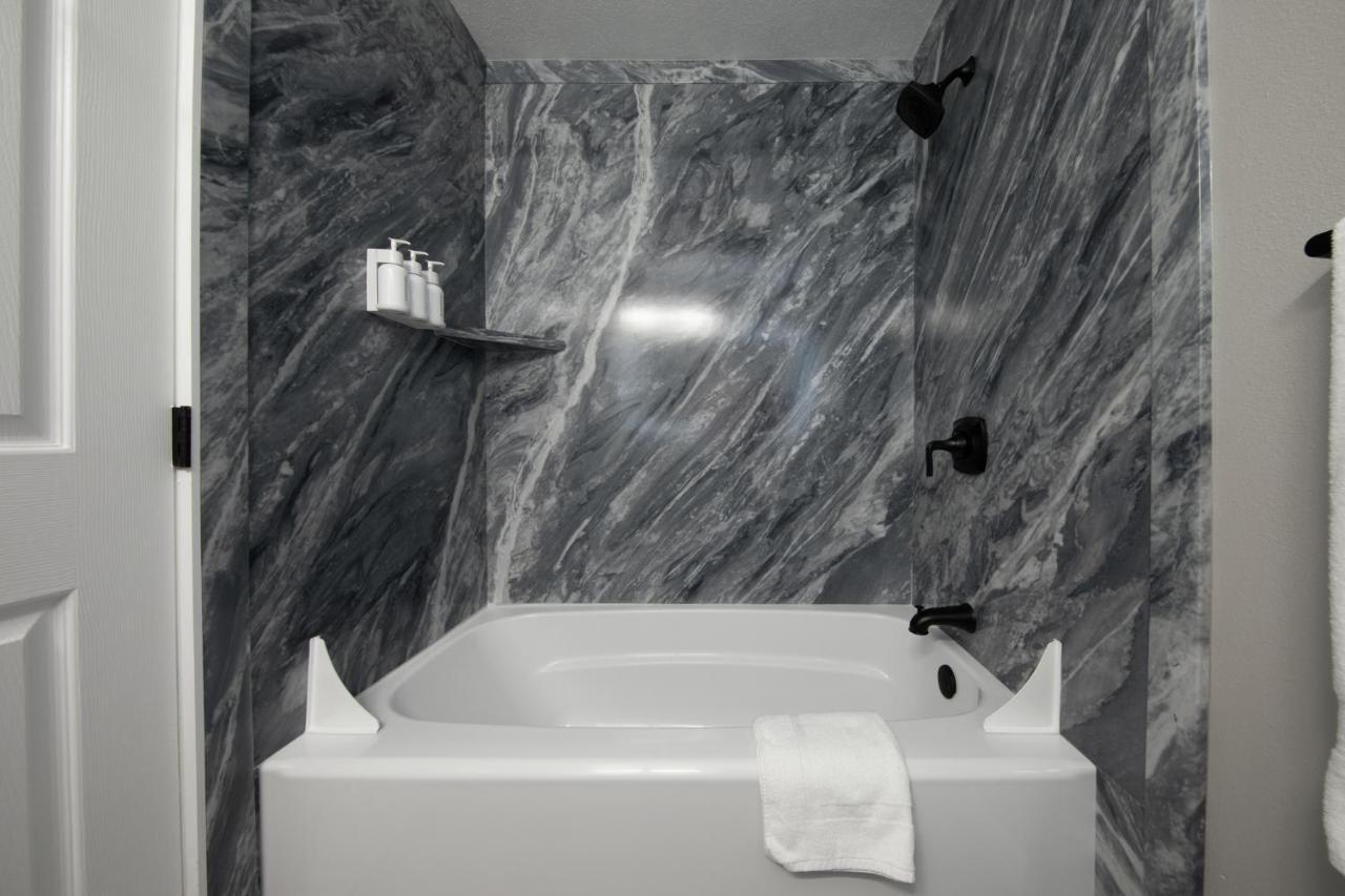High Point Guesthouse - Next To Seattle Chinese Garden 外观 照片
